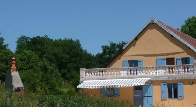 Gites de Montvaltin, Réserver Hôtel Tavernay Bourgogne.