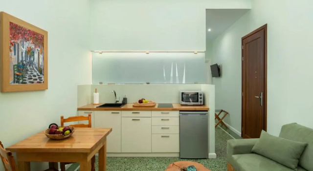 Люкс с видом на город Andros 4 All Seasons Villas & Suites