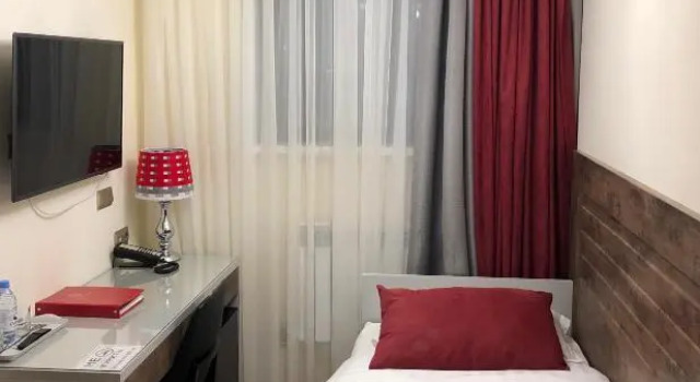 Ekonomiczny jednoosobowy pokój Grace Point Hotel