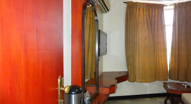 Hotel Naveen