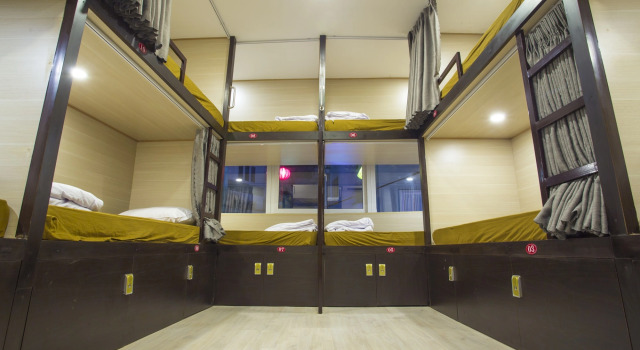 Кровать в общем номере Saigon Marvel Hostel