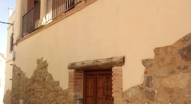 House With one Bedroom in Lagartera, With Wonderful Mountain View and, Забронировать Отель Отели Toledo Province 3 звезды, 3*
