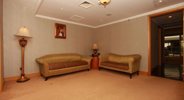 New Gloria Plaza Garden, Prenota Hotel Hotel 5 stelle a Harbin, 5*