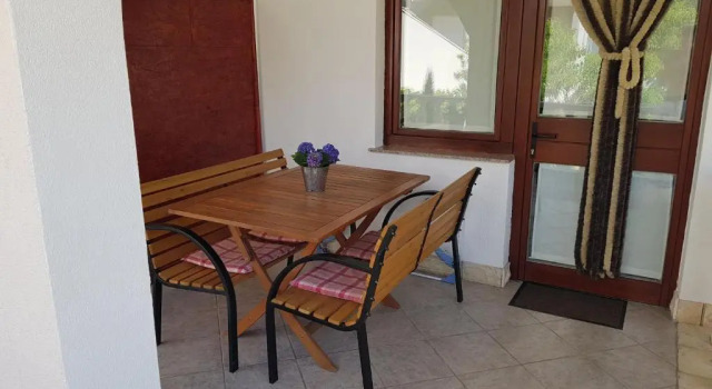 Apartment Ruzmarin, Prenota Appartamento Hotel a Isole Quarnerine con parcheggio, Parcheggio