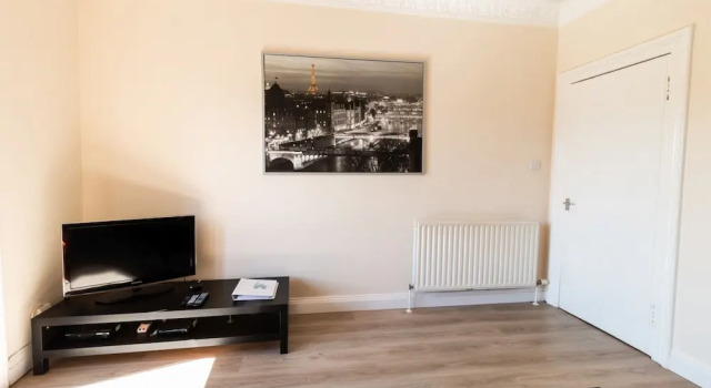 Mycosyapartment 47, Забронировать Апартаменты/квартира Отели Пейсли с парковкой, рядом с Thomas Coats Memorial Baptist Church, Парковка