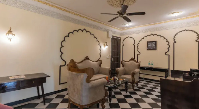 Полулюкс Kesarbagh Palace