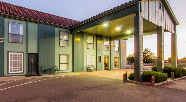 Rodeway Inn Silver Creek Inn, Prenota Hotel Snowflake Arizona