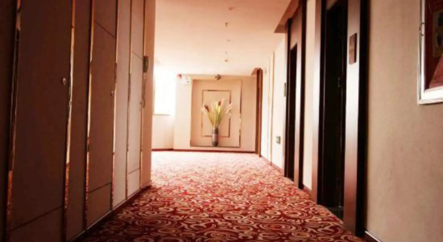 Hongyu Hotel, Prenota Hotel Hotel a Lijiang con parcheggio, Parcheggio