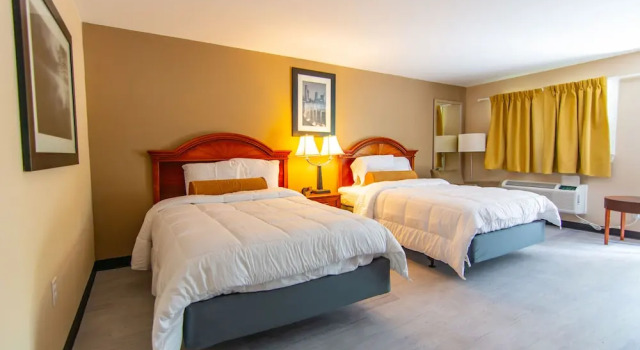 Четырёхместный номер Standard EDEN INN
