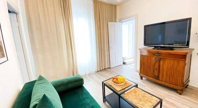 Villa 56, Rezerwuj Willa Wille w Constanta, w pobliżu Ovidiu Square, Willa