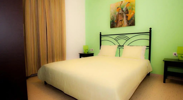 Апартаменты Цокольный этаж с 2 комнатами Aroma Studios and Apartments