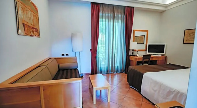 Номер Superior Hotel Forum
