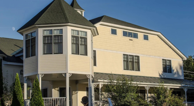 The Snowflake Inn, Đặt Khách sạn Jackson Hoa Kỳ