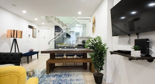 75-4a Brand new 3BR Prime UES W D in Unit, Забронировать Отель Отели Нью-Йорка с парковкой, рядом с Манхэттенский колледж «Мэримаунт», Парковка