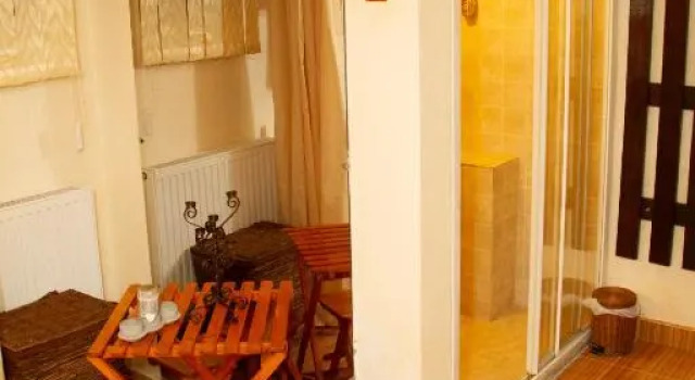 La Mihai, Rezervovat Hotel Hotely v Hunedoara s parkováním, Parkování