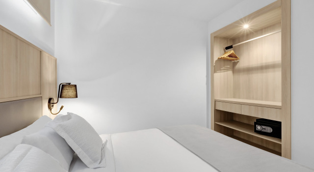 TRH Palmanova Young & Fun Hotel, Varaa Hotelli 4 tähden hotellit kohteessa Palmanova, 4*