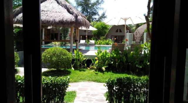 Бунгало Puri Air Beach Resort & Spa