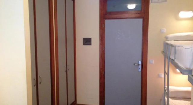 Кровать в общем номере Albergue De Puntas De Calnegre