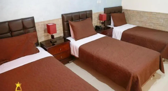 Bett im Wohnheim (Frauenwohnheim) Amman Palace Hotel