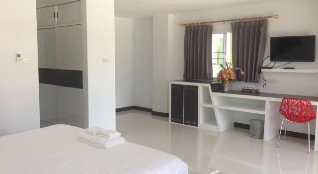 Двухместный номер Deluxe Praiyanan Place Hotel