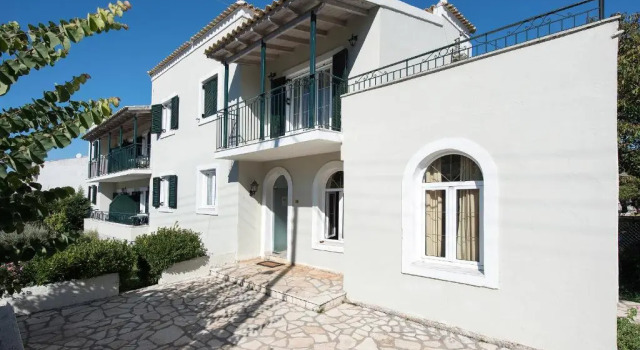 Апартаменты Balaris Apartments