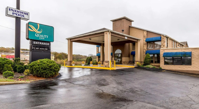 Кровать в общем номере Quality Inn Rolla