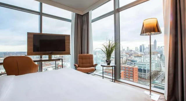 Номер Premium с панорамным видом Radisson Blu Hotel Frankfurt
