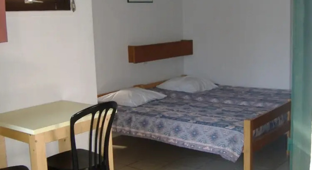 Vacances Passion L'Arneche, Prenota Hotel Hotel a Aquitania con parcheggio, Parcheggio