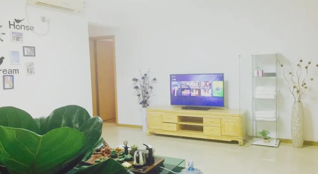 Luck Service Apartment, Rezerwuj Apartament Hotele w Zhuhai z parkingiem, Parking