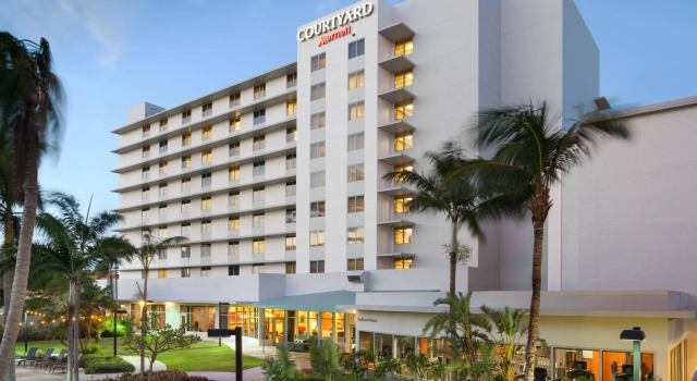 Номер Courtyard by Marriott Miami Airport