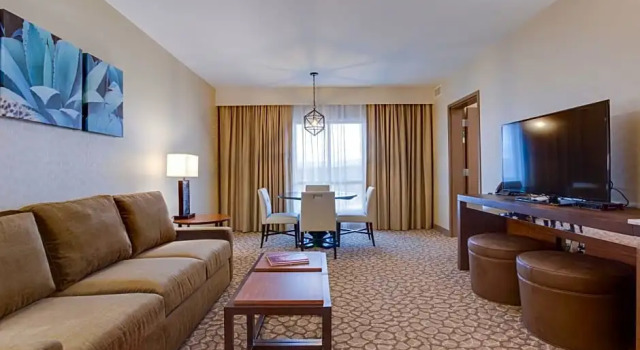 Двухместный люкс Cliff Castle Casino Hotel