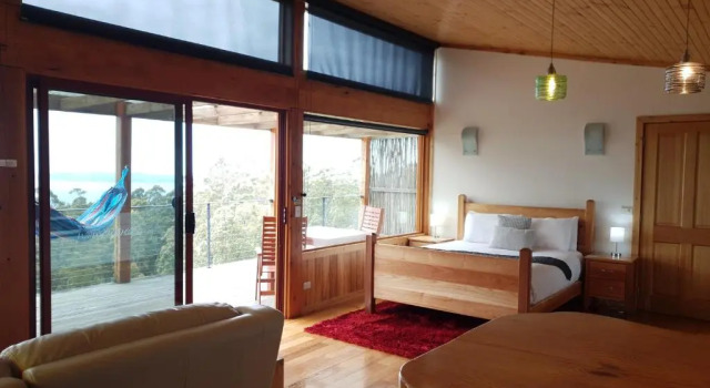 Бунгало Woodbridge Hill Hideaway