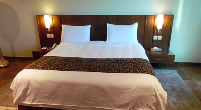 Апартаменты Superior Milan Deluxe Suites Hotel