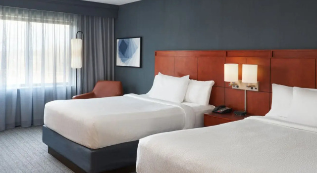 Четырёхместный номер Standard Courtyard by Marriott Glassboro Rowan University
