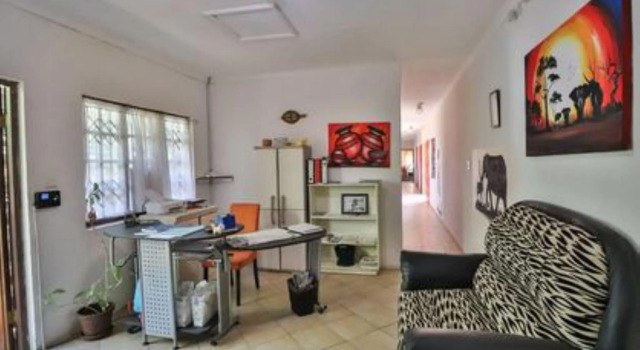 Asante Sana Guesthouse, Забронировать Отель Отели Аманцимтоти 3 звезды, 3*