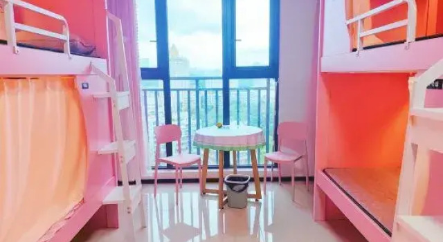 Женская капсула No. 2 Building, Guowei Central Plaza, 115 North Guihua Road, Xiangzhou District, Zhuhai Cit