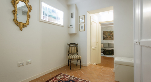 Apartments Florence - Uffizi Classic, Забронировать Апартаменты/квартира Апартаменты Флоренции, рядом с Дом Буонаротти, Апартаменты/квартира