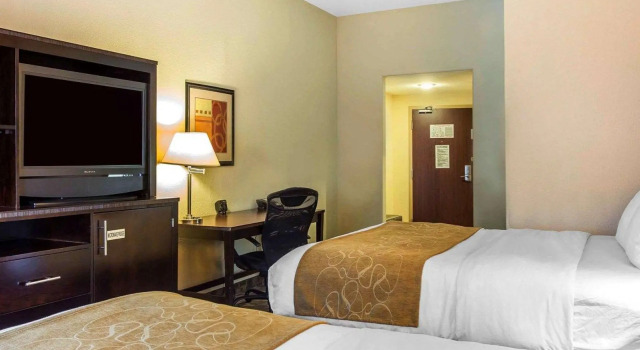 Четырёхместный люкс Comfort Suites At Kennesaw State University