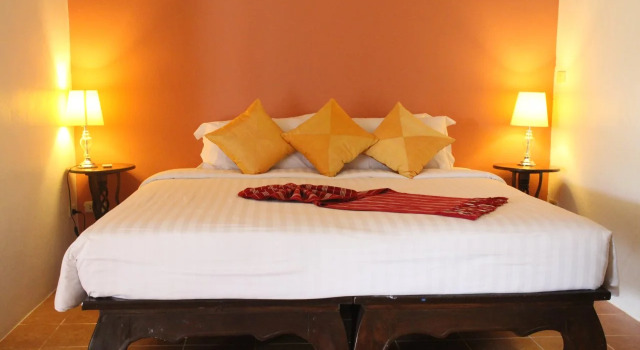 The Passport Restaurant & Hotel, Забронировать Отель Так провинция Так