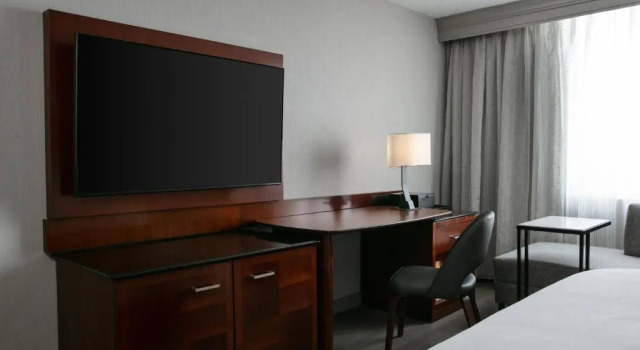 Двухместный клубный номер Standard West Des Moines Marriott