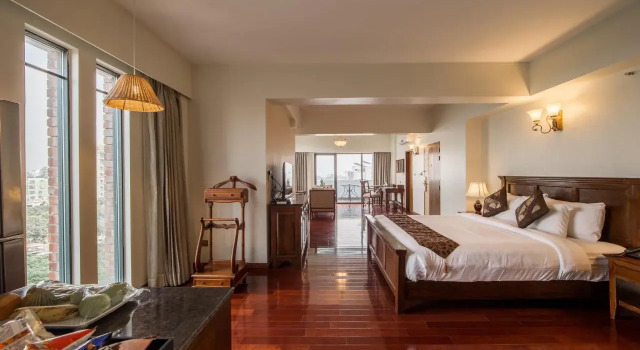 The Colonial Residence & Suites, 预订 酒店 高尔杉 达卡