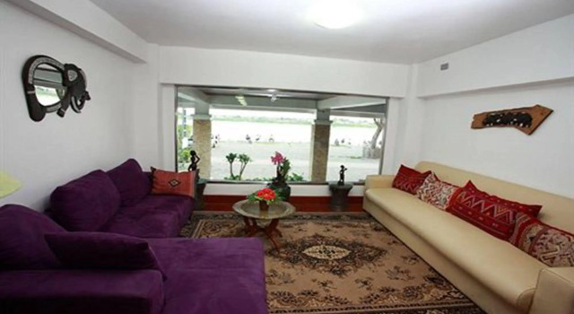 Vansana Riverside Hotel