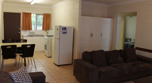 Oasis Inn Cairns