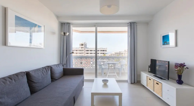 Tenerife South Shore Apartament, Coastal Lifestyle
