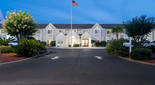 Microtel Inn & Suites by Wyndham Savannah/Pooler, Rezerwuj Hotel Hotele w Savannah z parkingiem, Parking