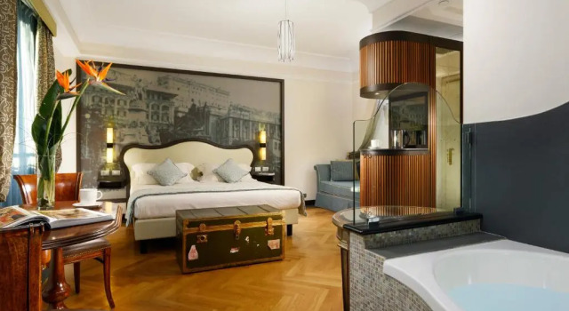 Двухместный номер Deluxe Grand Hotel Savoia Genova, Curio Collection by Hilton