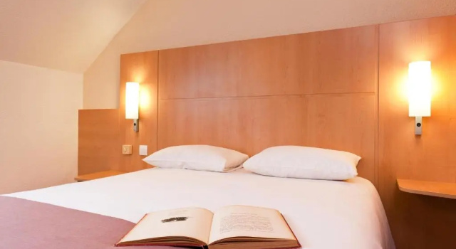 Номер Standard Ibis Clermont Ferrand A71 A75 La Méridienne
