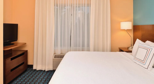 Люкс Fairfield Inn & Suites by Marriott Cleveland Avon