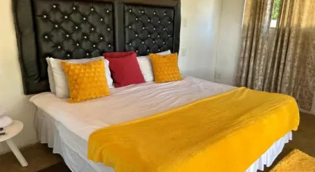Mihandzu Guest House, Забронировать Гостевой дом Отели Хейзивью с парковкой, рядом с Kruger Park Lodge Golf Club, Парковка