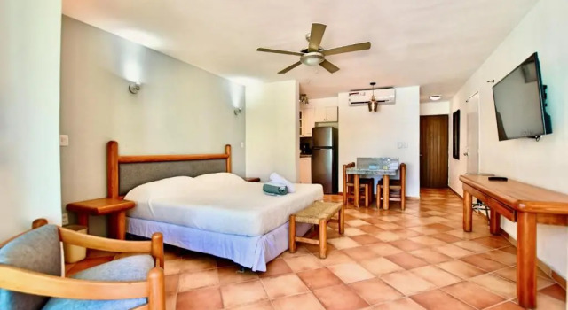 Люкс Deluxe Solymar Condo Beach Resort by Casago